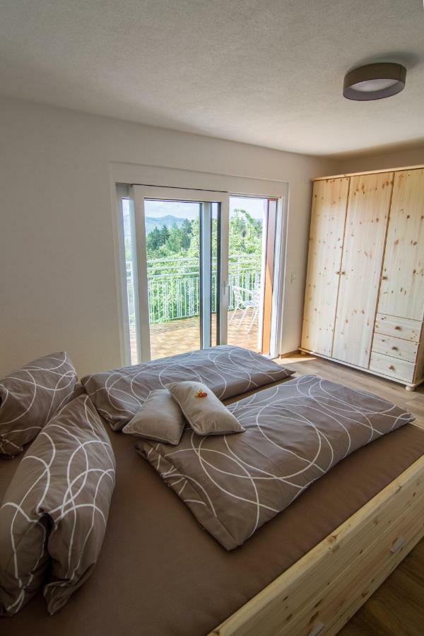 ליוצכאך Ferienwohnung Traumaussicht מראה חיצוני תמונה