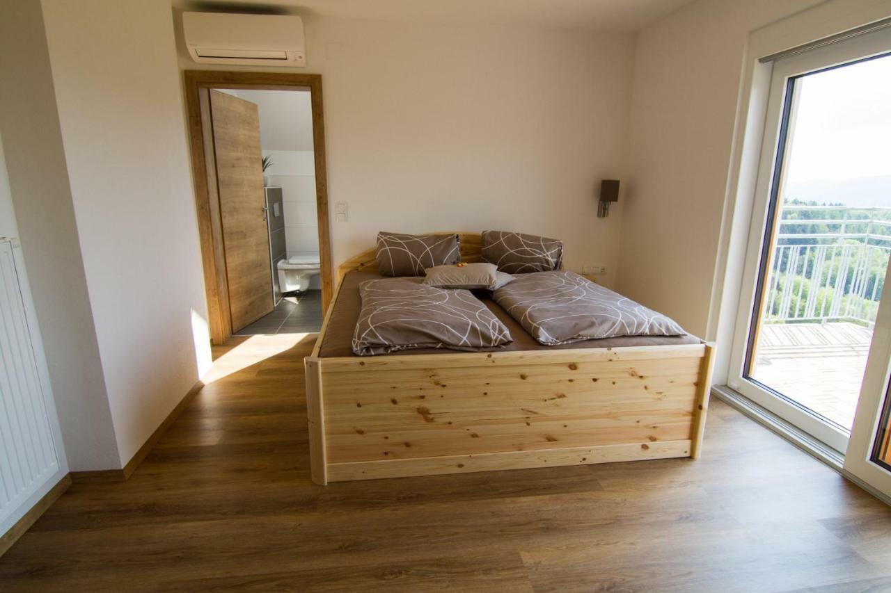 ליוצכאך Ferienwohnung Traumaussicht מראה חיצוני תמונה